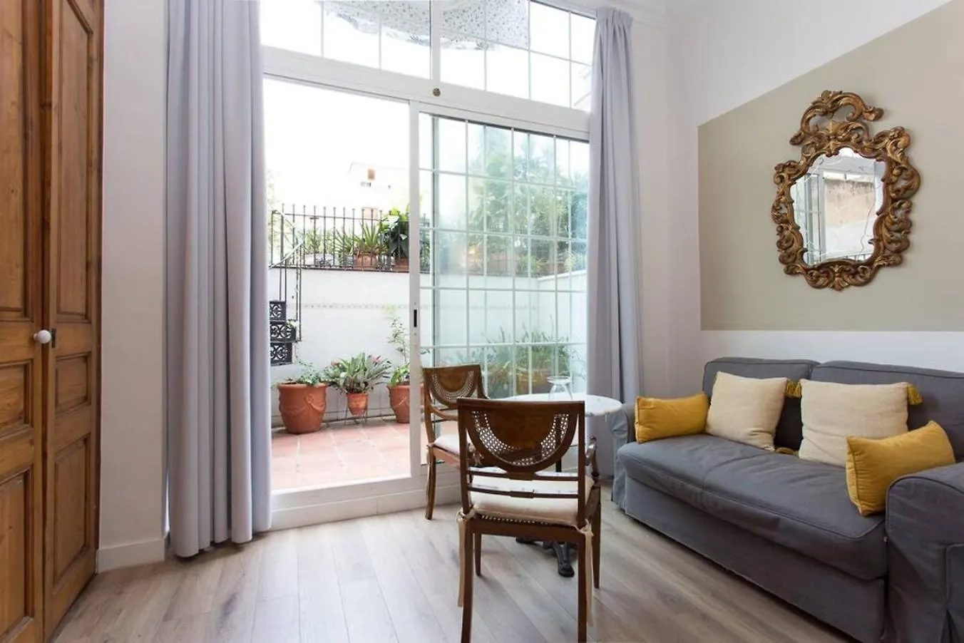 Luxury 4Bdr In Gracia Apartment Barcelona